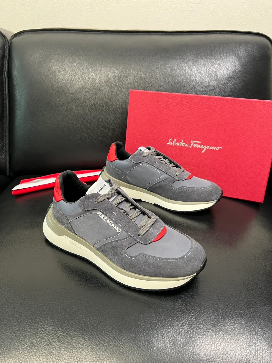 Men's shoes 💰780 Ferragamo High quality top handicrafts Ferragamo counters sell original factory configuration at the same time, imported original cowhide from Italy, imported water-dyed cow lining, soles: original factory special original soles are super comfortable, original factory and single goods, welcome to compare at the same time at the counter, code number 39-44 (customized 38 45)